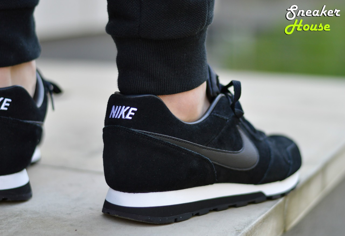 nike runner leather